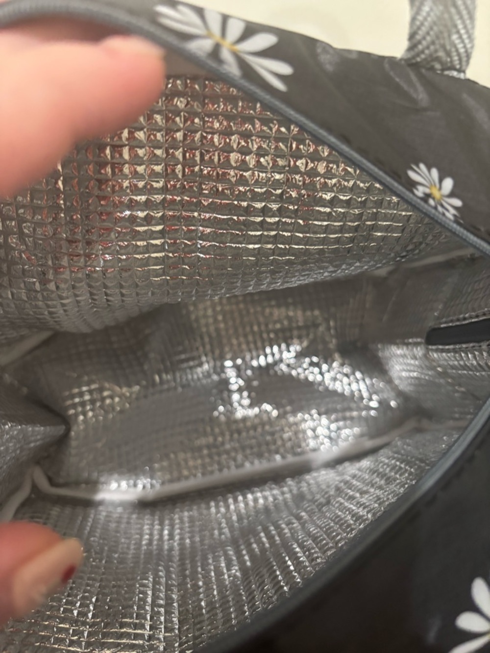 Black Daisy Print Lunch Bag - Picture 5 of 8